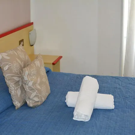 La Madunina Варацце